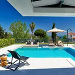 Seasalt Luxury Villa Pefkochori